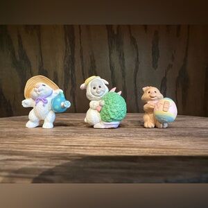 Hallmark Merry Miniatures Easter Spring Set of 3 Figurines Rabbits Sheep
